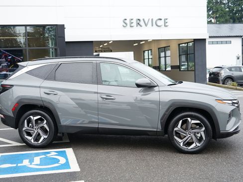 Used 2024 Hyundai Tucson SEL w/ Convenience Package image 2
