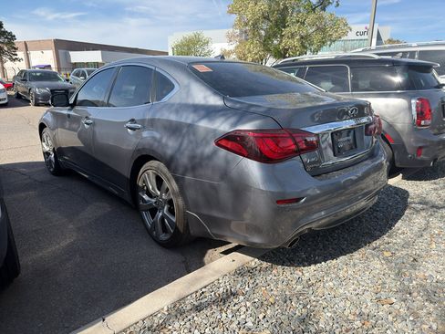 Used 2017 INFINITI Q70 3.7 w/ Technology Package AWD/4WD image 11