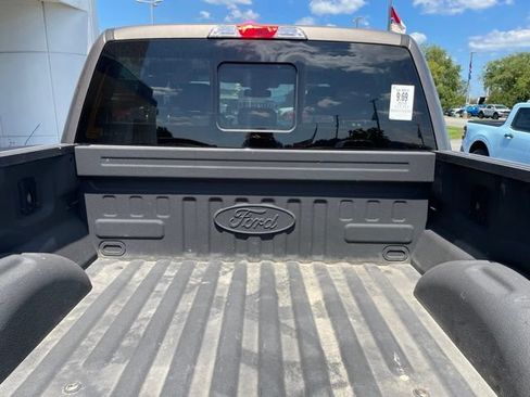 Used 2018 Ford F150 XLT w/ Equipment Group 302A Luxury AWD/4WD image 11