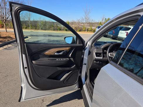 Used 2020 GMC Terrain SLE w/ Driver Convenience Package image 21