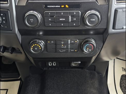 Used 2020 Ford F150 XLT AWD/4WD image 31