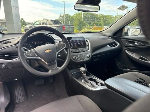 Used 2024 Chevrolet Malibu LT FWD image 23