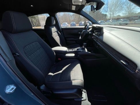 Certified 2025 Honda HR-V Sport image 31