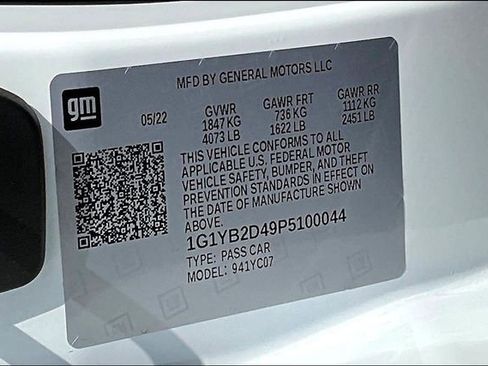Used 2023 Chevrolet Corvette Stingray Preferred Cpe w/ Z51 Performance Package RWD image 18