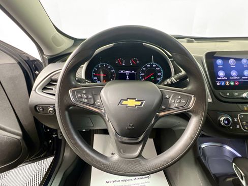 Used 2023 Chevrolet Malibu LT image 17