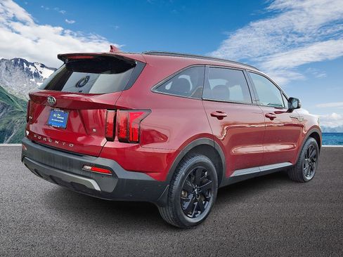 Used 2021 Kia Sorento S w/ Panoramic Sunroof Package image 6