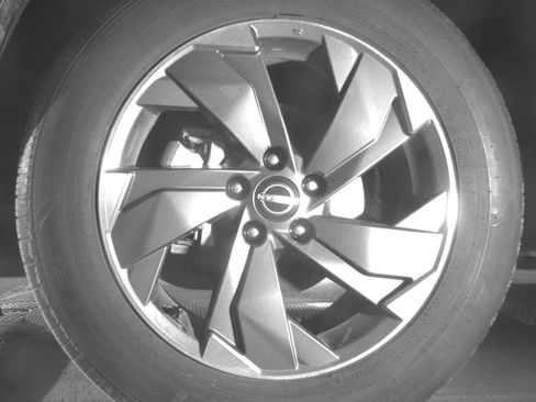 Used 2025 Nissan Rogue SV image 12