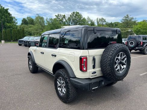Certified 2025 Ford Bronco Badlands AWD/4WD image 11