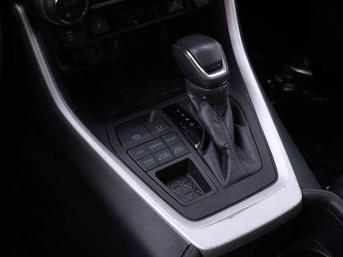 Certified 2022 Toyota RAV4 XLE Premium image 11