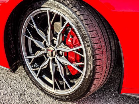 Used 2024 Chevrolet Corvette Stingray Preferred Conv image 15