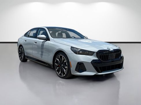 New 2027 BMW 530i w/ M Sport Package RWD image 1