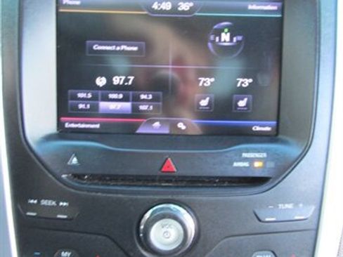 Used 2013 Ford Explorer XLT AWD/4WD image 31
