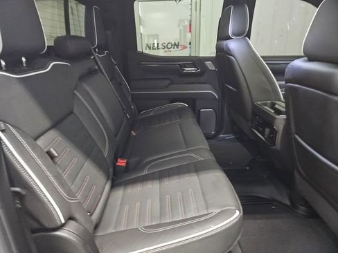 Used 2024 GMC Sierra 1500 AT4X image 16
