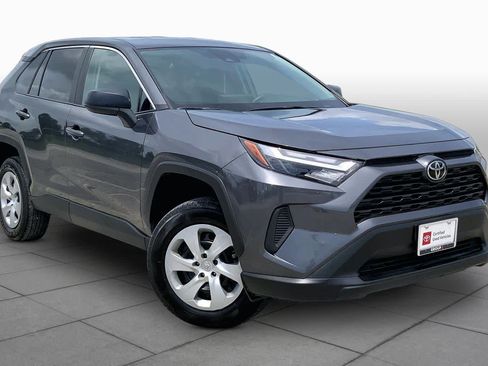 Used 2023 Toyota RAV4 LE FWD image 3