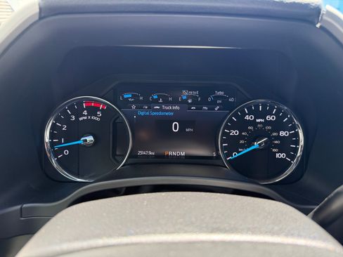 Used 2021 Ford F250 Lariat w/ Lariat Value Package AWD/4WD image 19