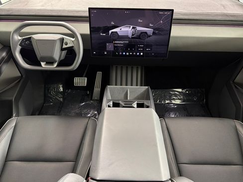 Used 2025 Tesla Cybertruck Cyberbeast AWD/4WD image 12