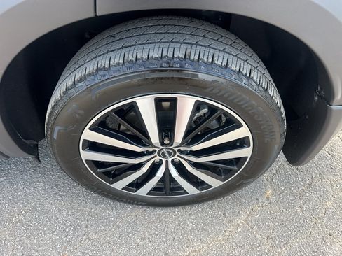 Used 2025 Nissan Pathfinder Platinum w/ Cargo Package FWD image 24