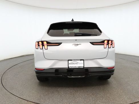 Used 2022 Ford Mustang Mach-E Premium image 5