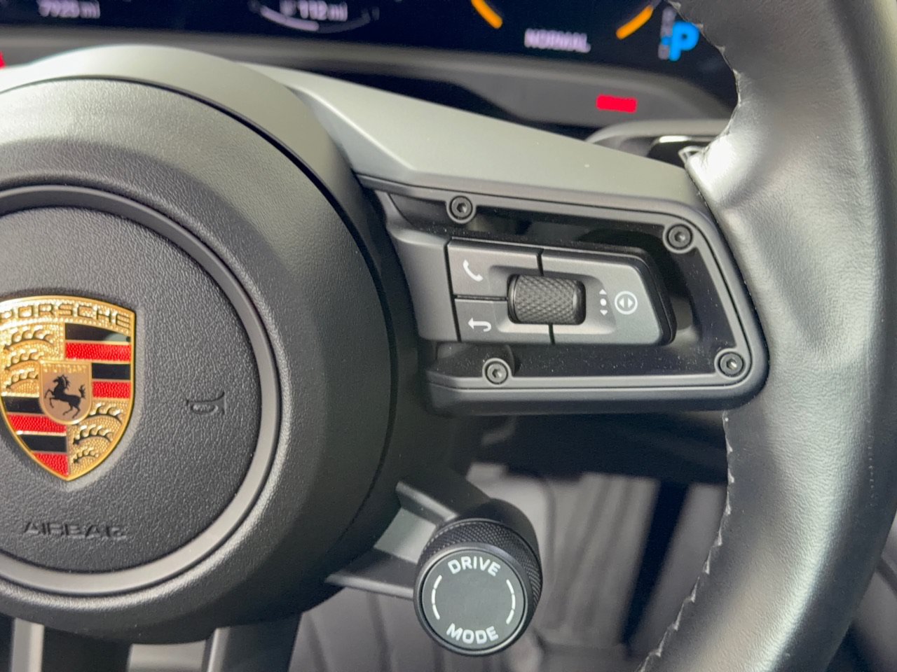Certified 2024 Porsche Taycan 4S AWD/4WD image 22