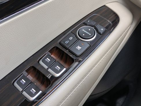 Certified 2020 Kia Sorento LX FWD image 17