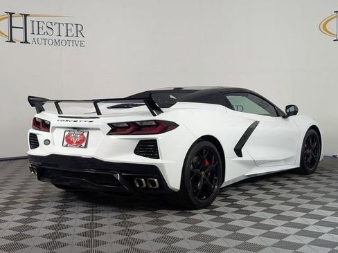 Used 2022 Chevrolet Corvette Stingray Premium Conv w/ Z51 Performance Package RWD image 7