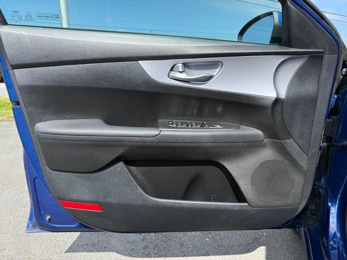 Certified 2023 Kia Forte LXS FWD image 16