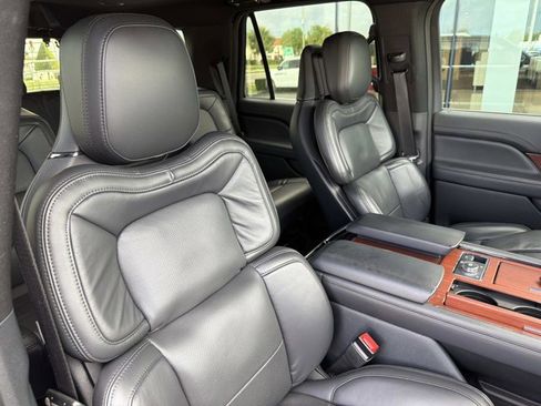 Certified 2023 Lincoln Navigator Reserve AWD/4WD image 20