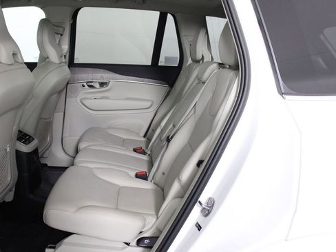 Certified 2023 Volvo XC90 T8 Core w/ Climate Package image 32