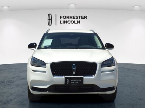 Used 2022 Lincoln Corsair AWD w/ Equipment Group 101A image 8