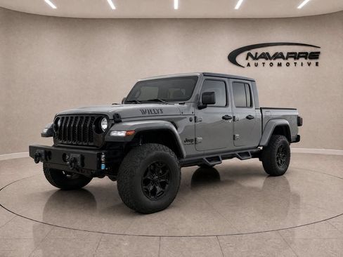 Used 2021 Jeep Gladiator Sport AWD/4WD image 3