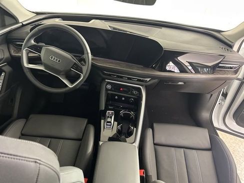 New 2025 Audi Q5 Premium Plus image 16