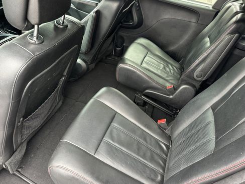 Used 2019 Dodge Grand Caravan GT FWD image 13