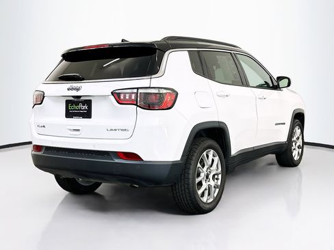 Used 2025 Jeep Compass Limited image 9