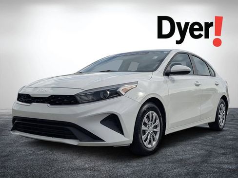Certified 2022 Kia Forte Sedan FWD image 8