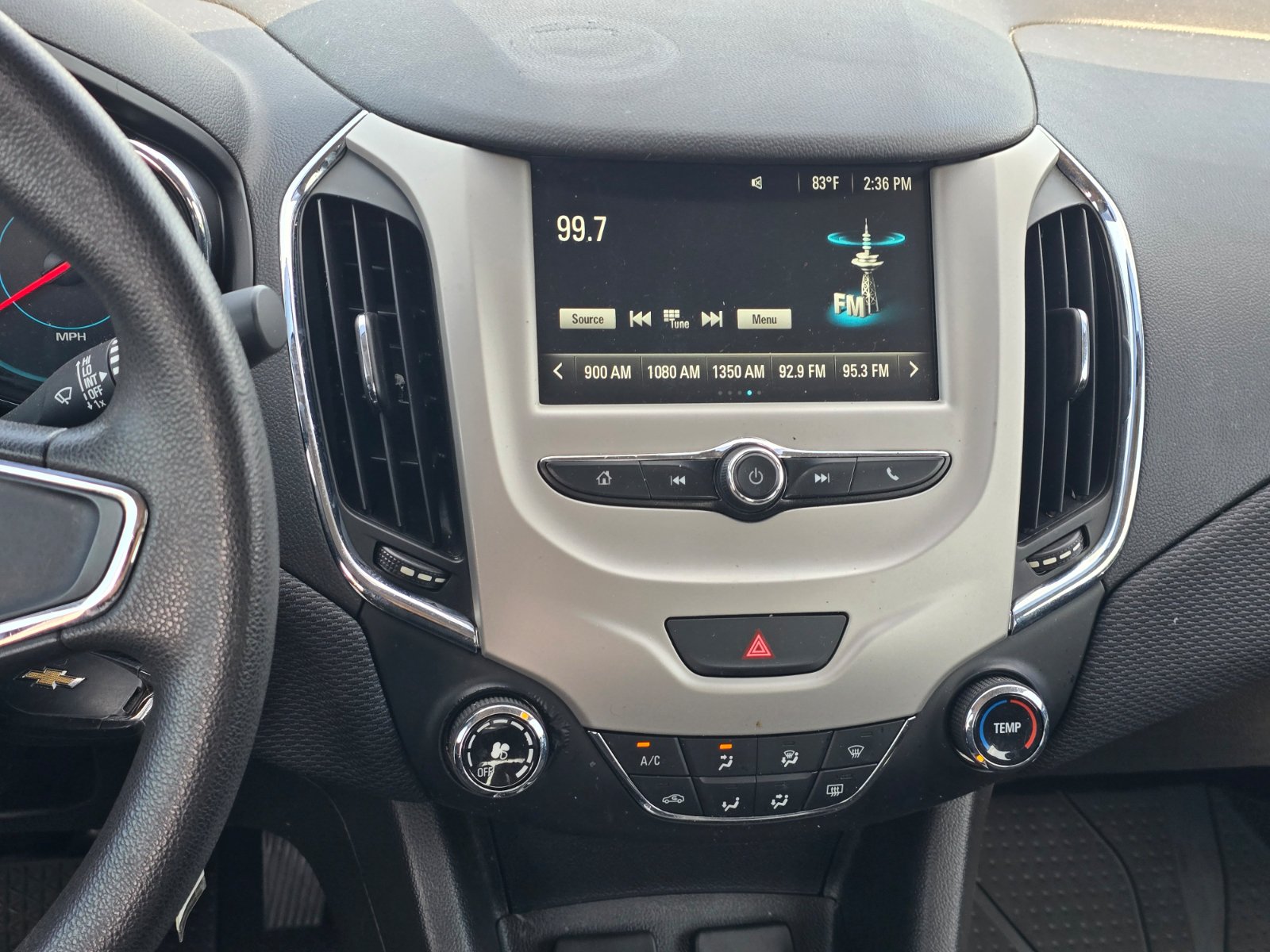Used 2018 Chevrolet Cruze LS FWD image 18