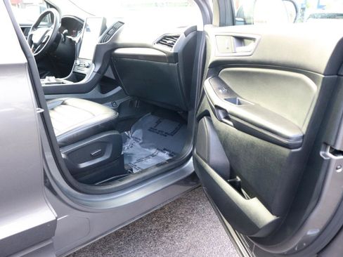 Used 2024 Ford Edge SEL AWD/4WD image 15