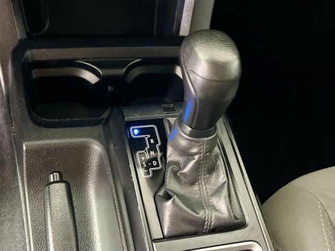 Used 2020 Toyota Tacoma SR image 23