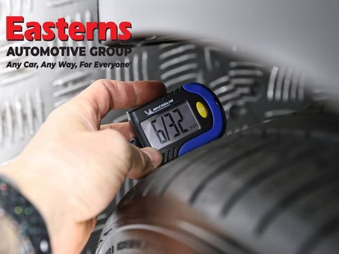 Used 2022 Tesla Model Y Performance image 21