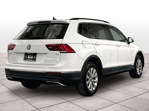 Used 2018 Volkswagen Tiguan SEL FWD image 11