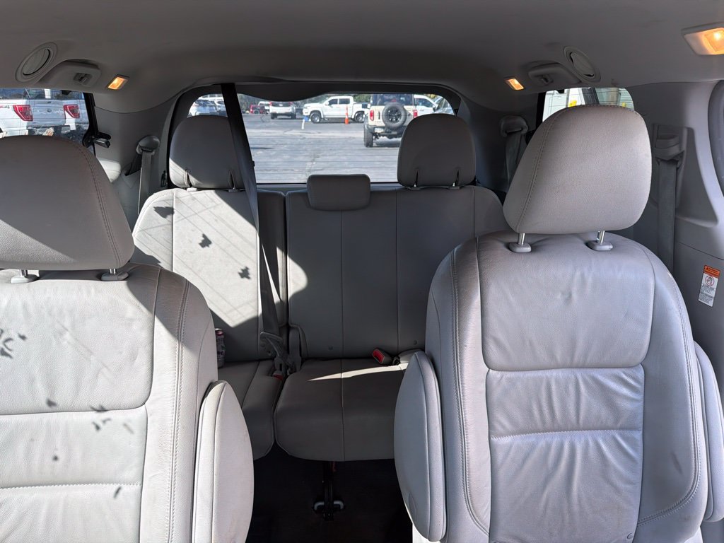 Used 2016 Toyota Sienna XLE w/ XLE Navigation Package AWD/4WD image 11