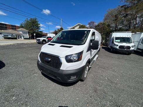 Used 2024 Ford Transit 250 Low Roof w/ Exterior Upgrade Package RWD image 3