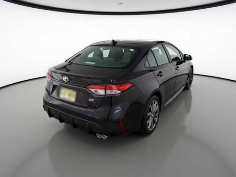 Certified 2025 Toyota Corolla SE image 4