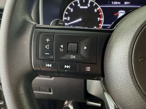 Used 2022 Nissan Rogue SV AWD/4WD image 14