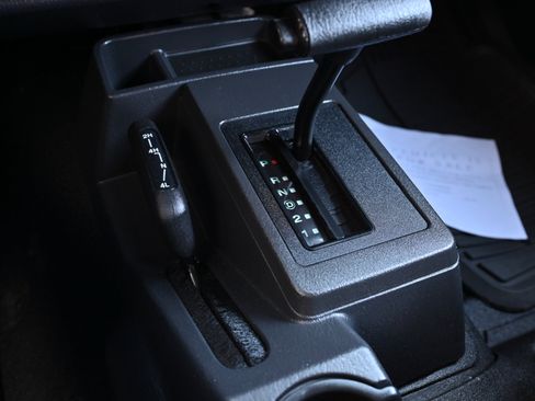 Used 2005 Jeep Wrangler Unlimited w/ Security Group AWD/4WD image 18