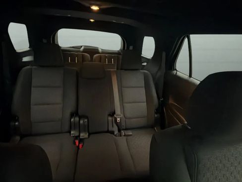 Used 2015 Ford Explorer XLT FWD image 17