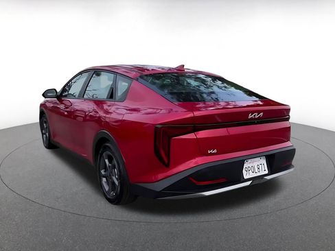 Used 2025 Kia K4 LXS image 10