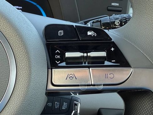 New 2026 Hyundai Elantra SE FWD image 9
