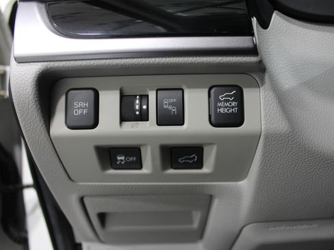 Used 2018 Subaru Forester 2.5i Limited image 8