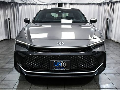 Used 2024 Toyota Crown AWD/4WD image 2