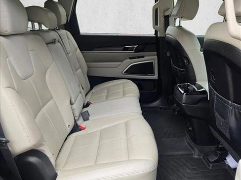 Used 2022 Kia Telluride EX FWD image 19